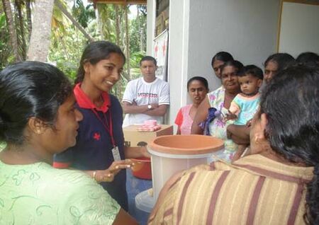 Clay water filter red cross img 9.jpg